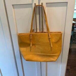 Urban Expression mustard bag